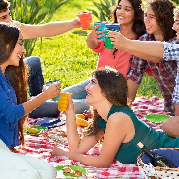 ME.FAN Silicone Collapsible Travel Cup - Silicone Folding Camping Cup with Lids - Picture 7 of 7